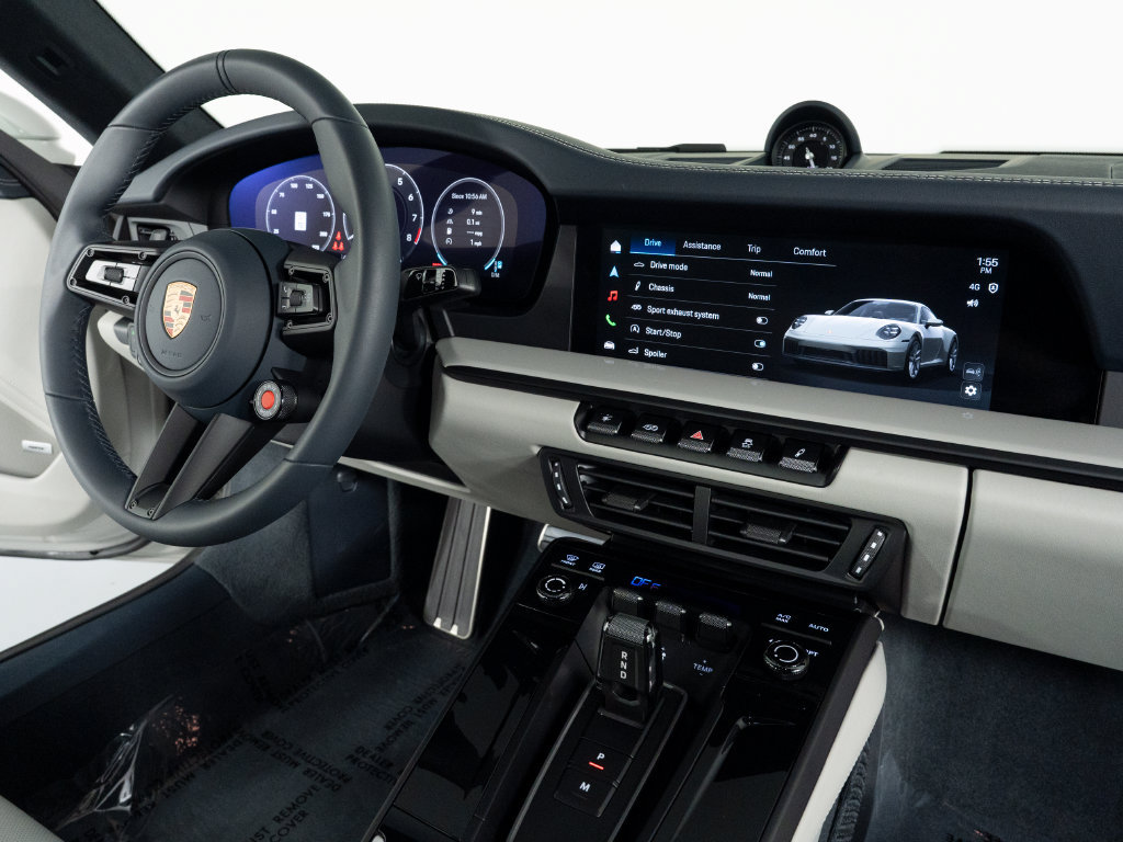 Certified 2026 Porsche 911 Carrera GTS RWD image 40