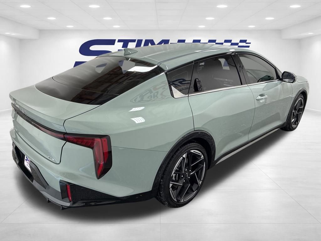 Used 2025 Kia K4 GT-Line image 4