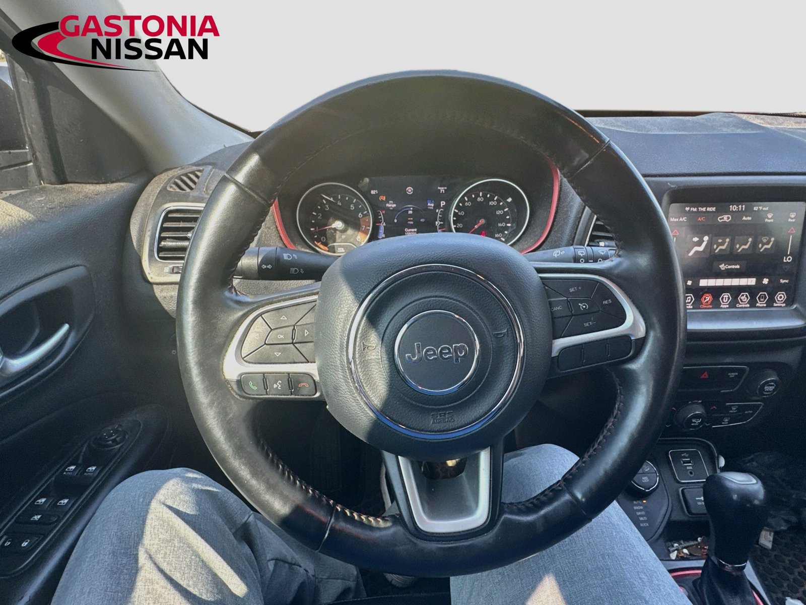 Used 2019 Jeep Compass Trailhawk w/ Cold Weather Group AWD/4WD image 14