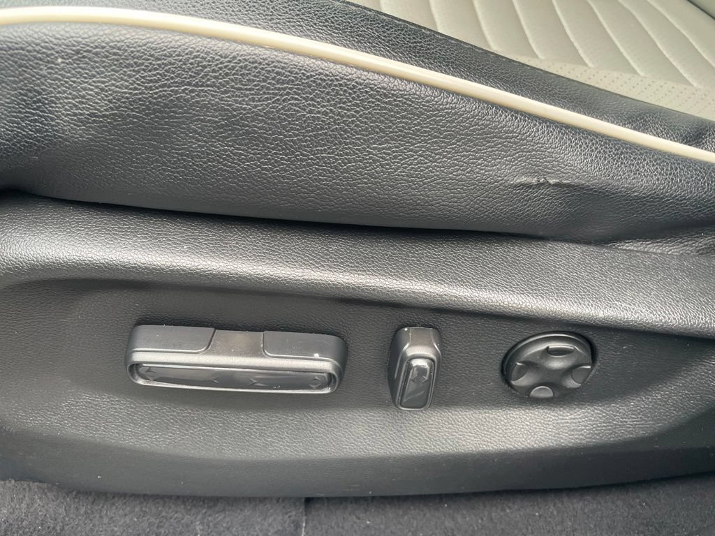 Used 2018 Honda CR-V EX image 13