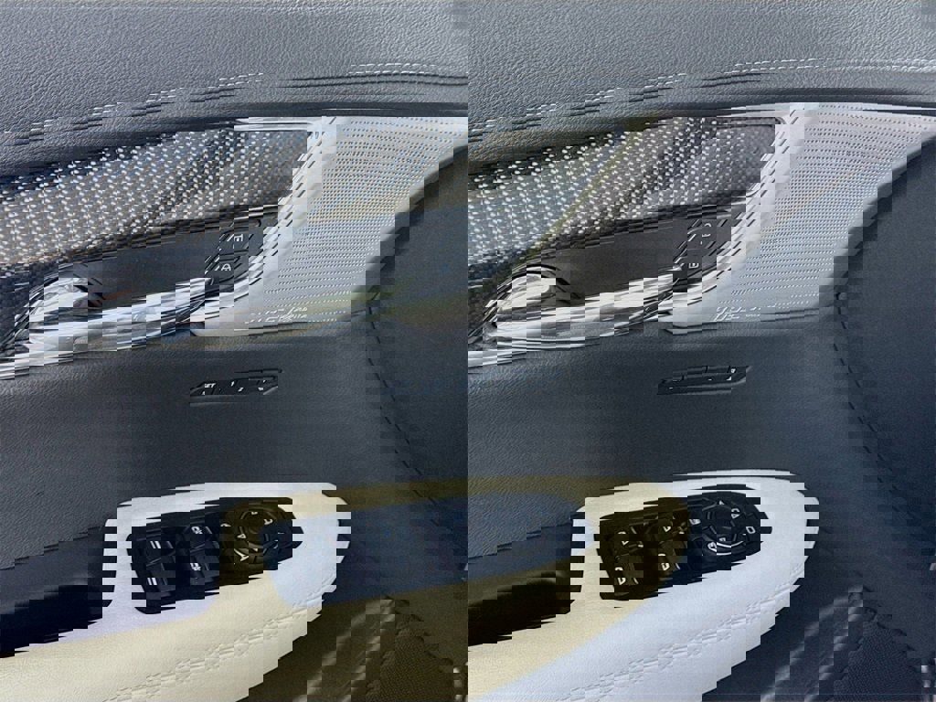 Used 2020 Cadillac XT6 Sport image 12