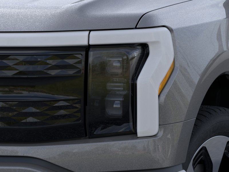 New 2025 Ford F150 Lightning Platinum image 40