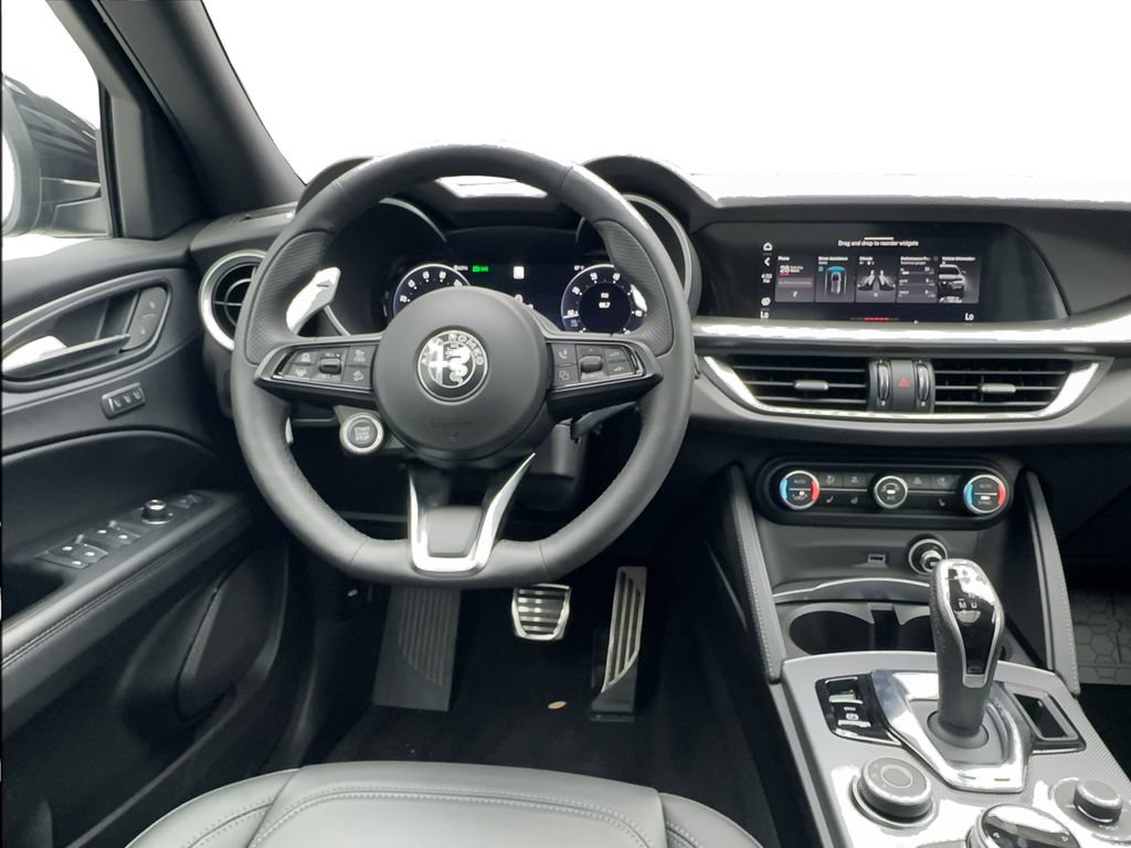 New 2025 Alfa Romeo Stelvio Sprint w/ Convenience Package image 42