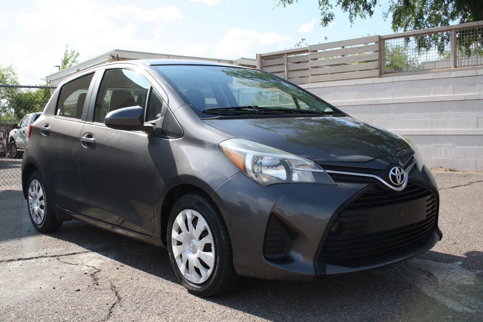 Used 2015 Toyota Yaris L FWD image 2