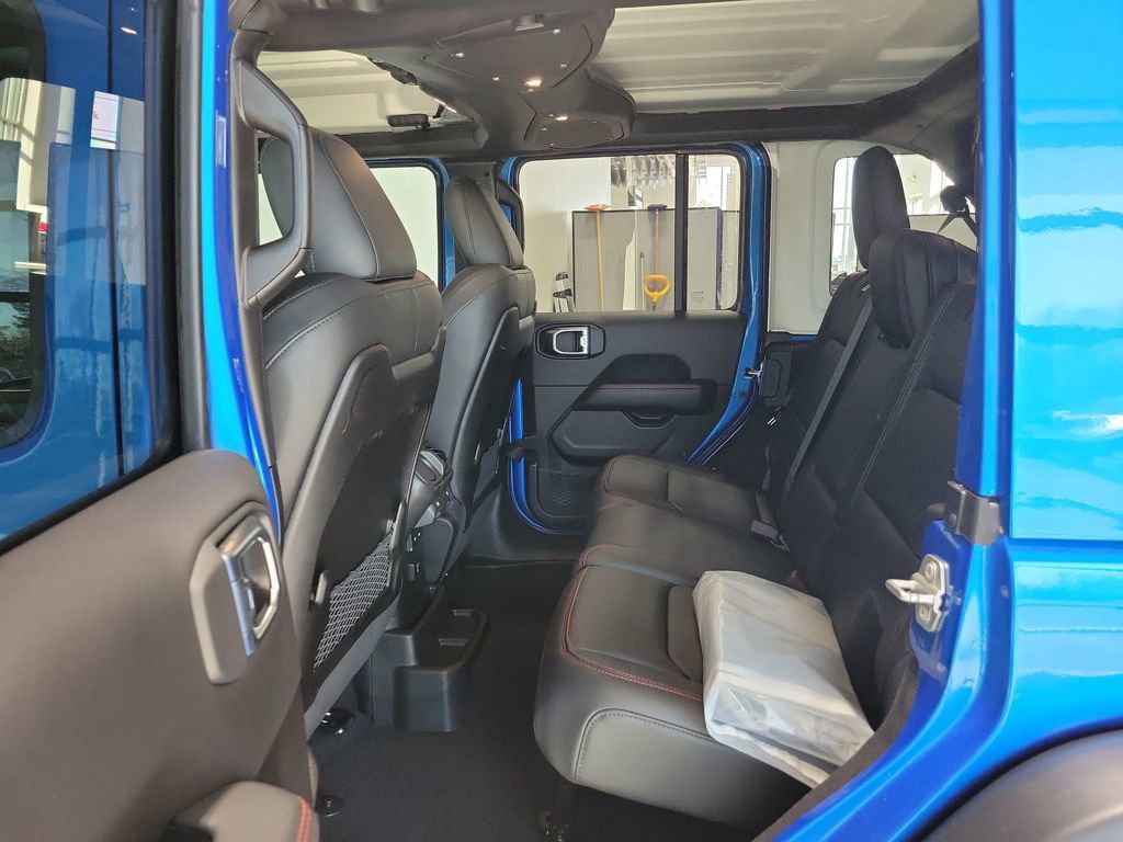 New 2026 Jeep Wrangler Unlimited Rubicon w/ Xtreme 35 Tire Package image 9