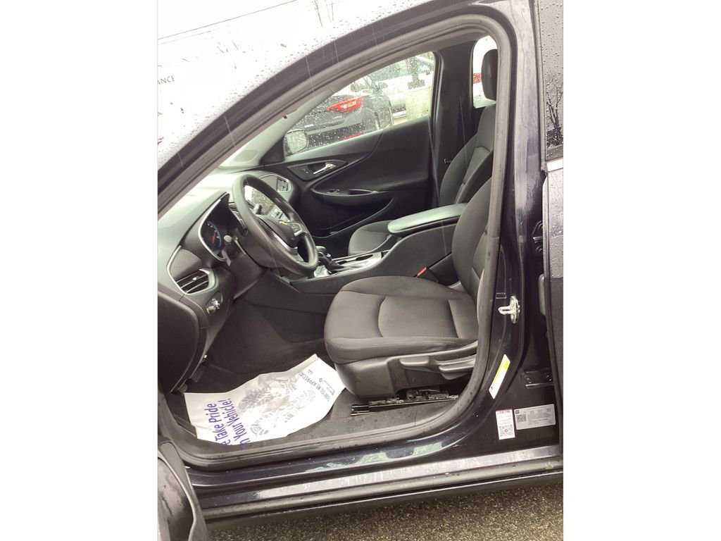 Used 2022 Chevrolet Malibu LS w/ LPO, Convenience Package 1 image 9