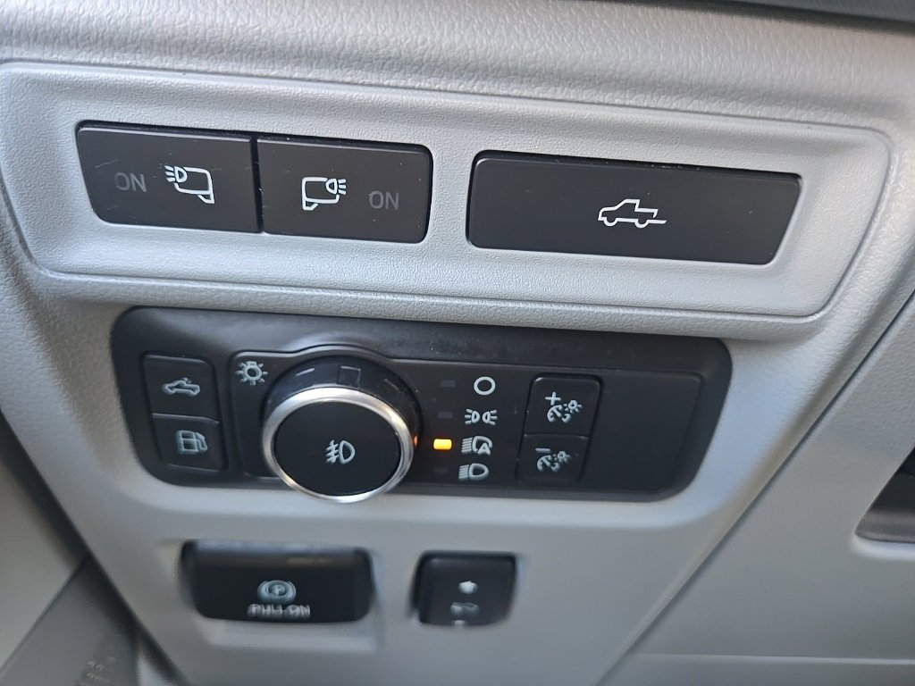 Used 2022 Ford F150 Limited image 20