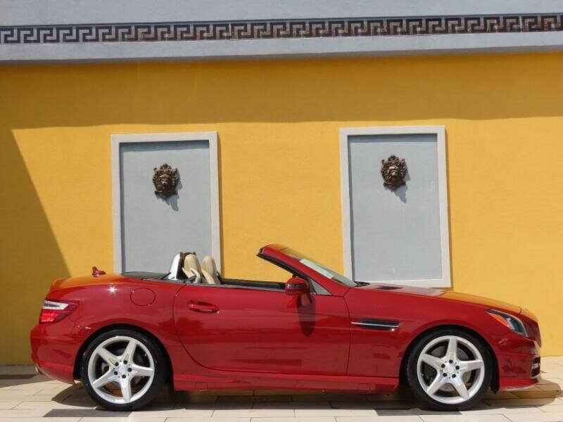Used 2012 Mercedes-Benz SLK 350 image 7