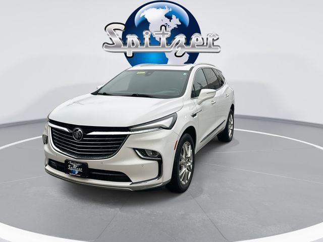 Used 2023 Buick Enclave Essence w/ Experience Buick Package image 4
