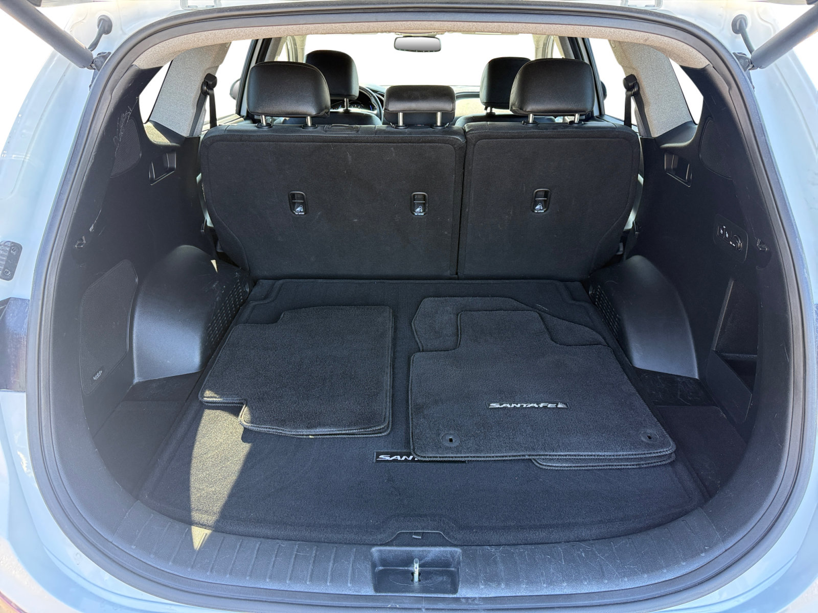 Used 2019 Hyundai Santa Fe AWD image 17