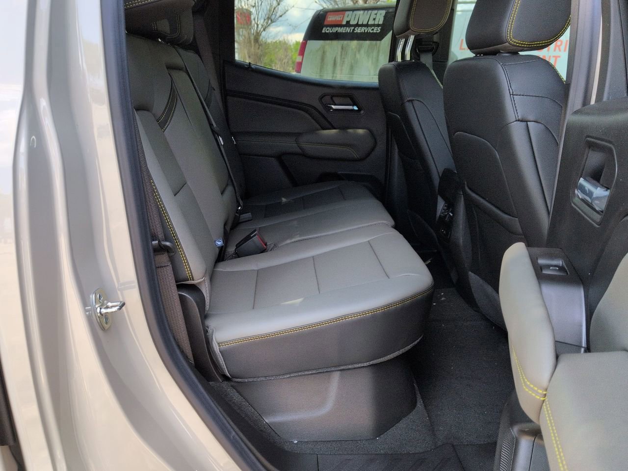 New 2026 Chevrolet Colorado ZR2 w/ Technology Package AWD/4WD image 25