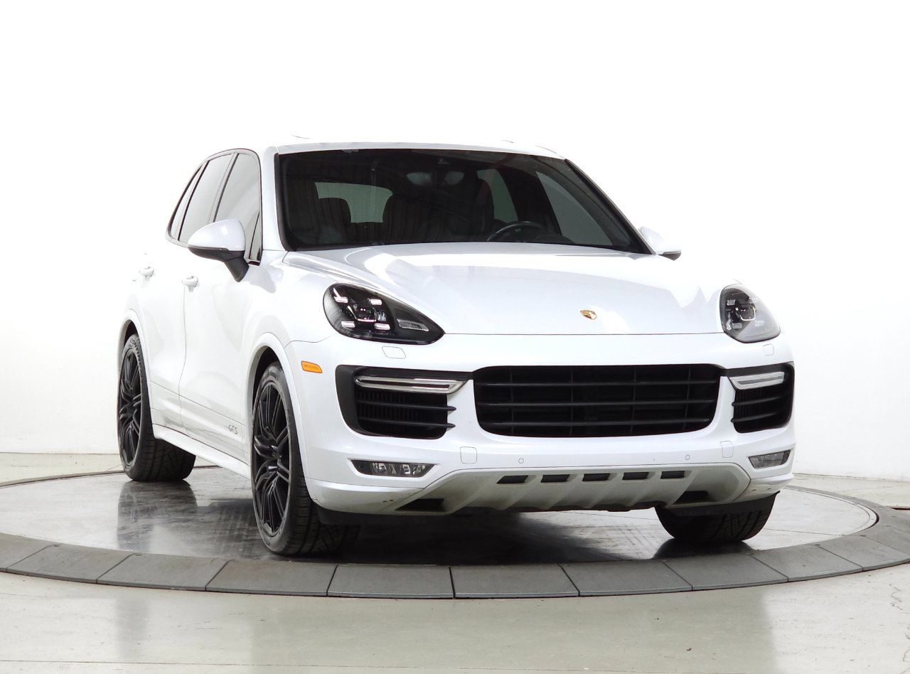 Used 2016 Porsche Cayenne GTS w/ Premium Package Plus image 4