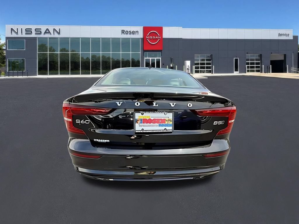 Used 2025 Volvo S60 B5 Plus AWD/4WD image 29