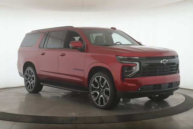 Used 2026 Chevrolet Suburban RST w/ RST Capability Package image 2