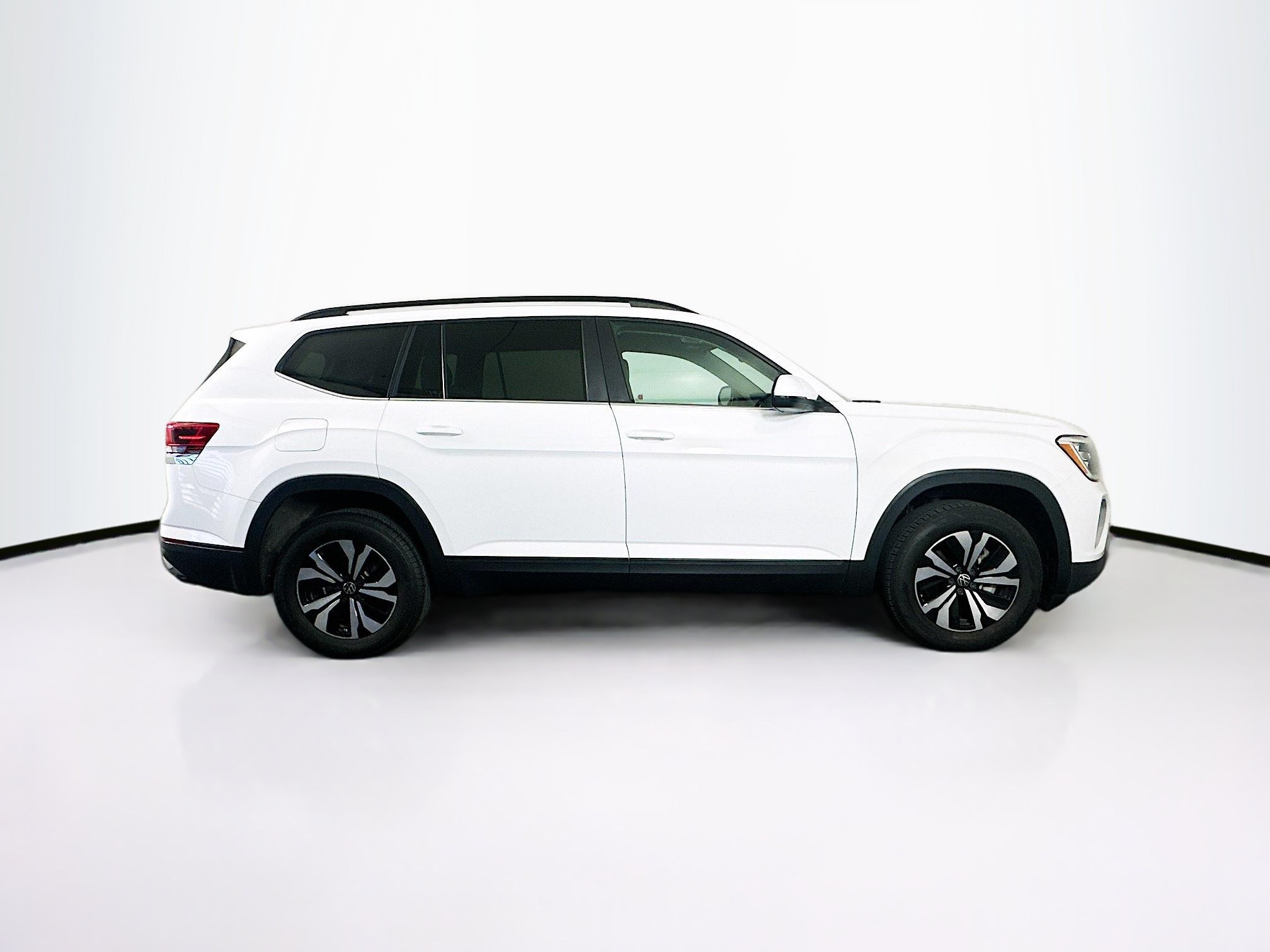 Used 2024 Volkswagen Atlas SE FWD image 10