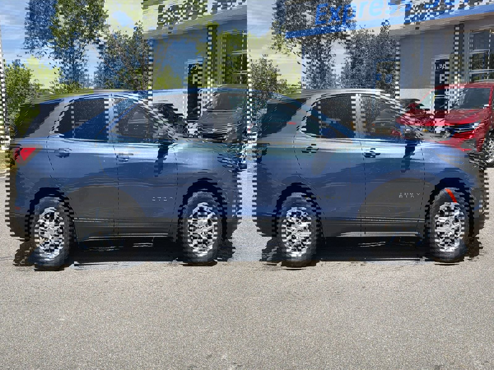 Used 2024 Chevrolet Equinox LT w/ LPO, Floor Liner Package image 11