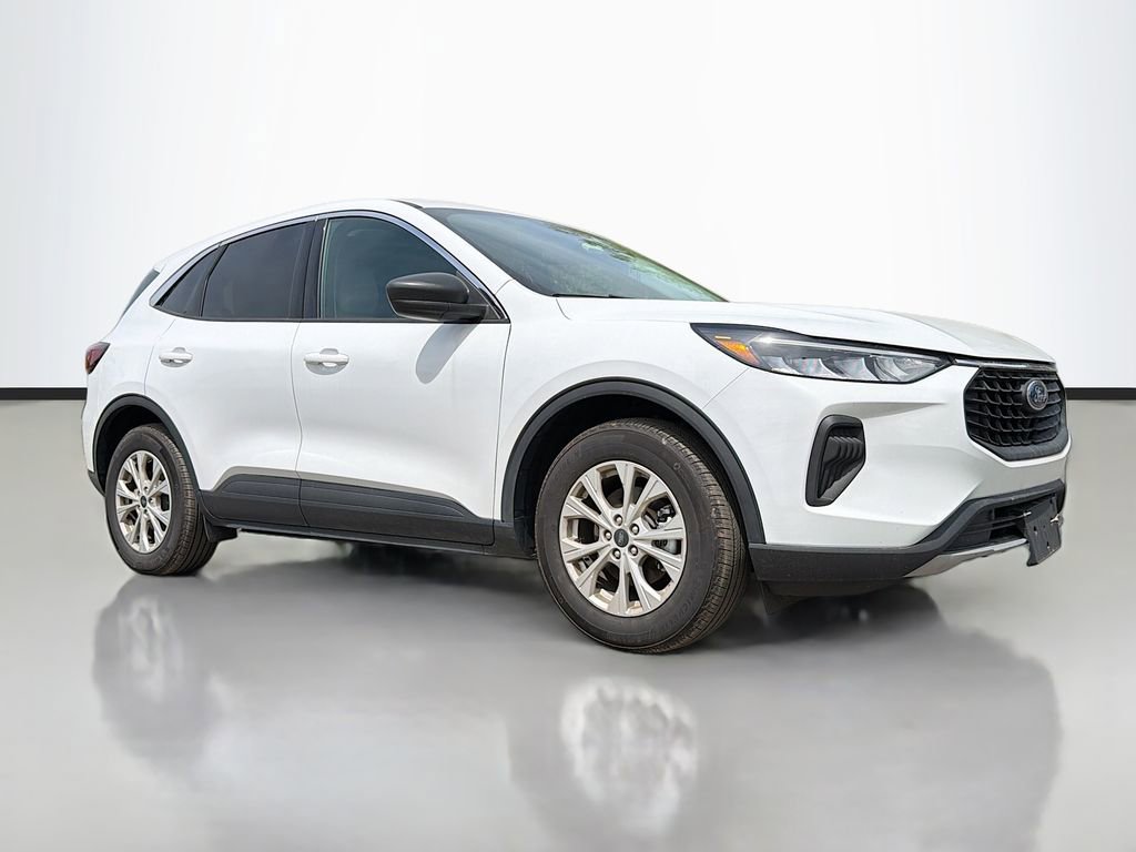 Used 2024 Ford Escape Active image 1