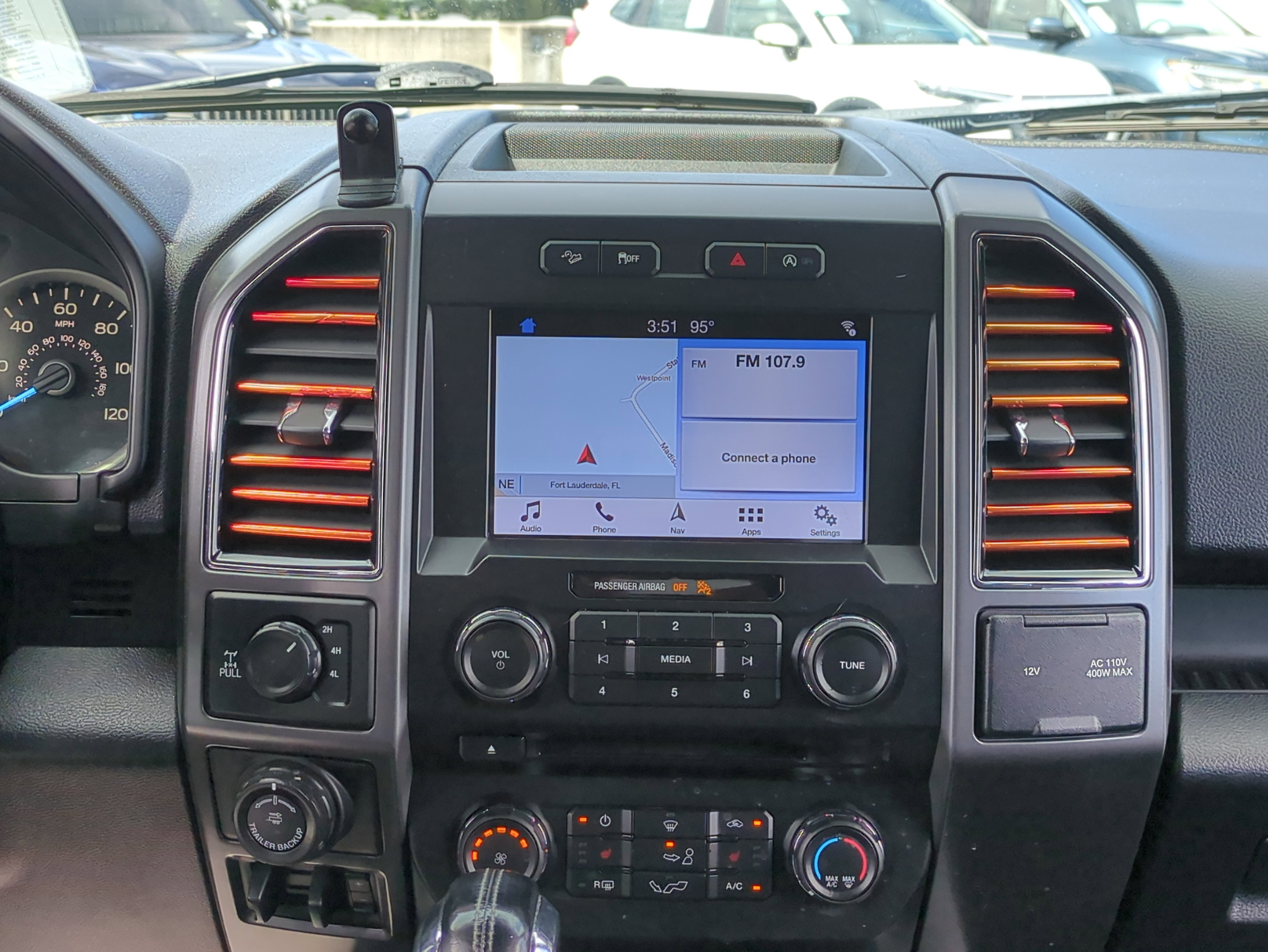 Used 2018 Ford F150 XLT w/ Equipment Group 302A Luxury image 19