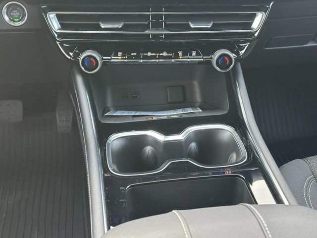 New 2026 Chevrolet Traverse LT w/ LPO, Floor Liner Package image 9