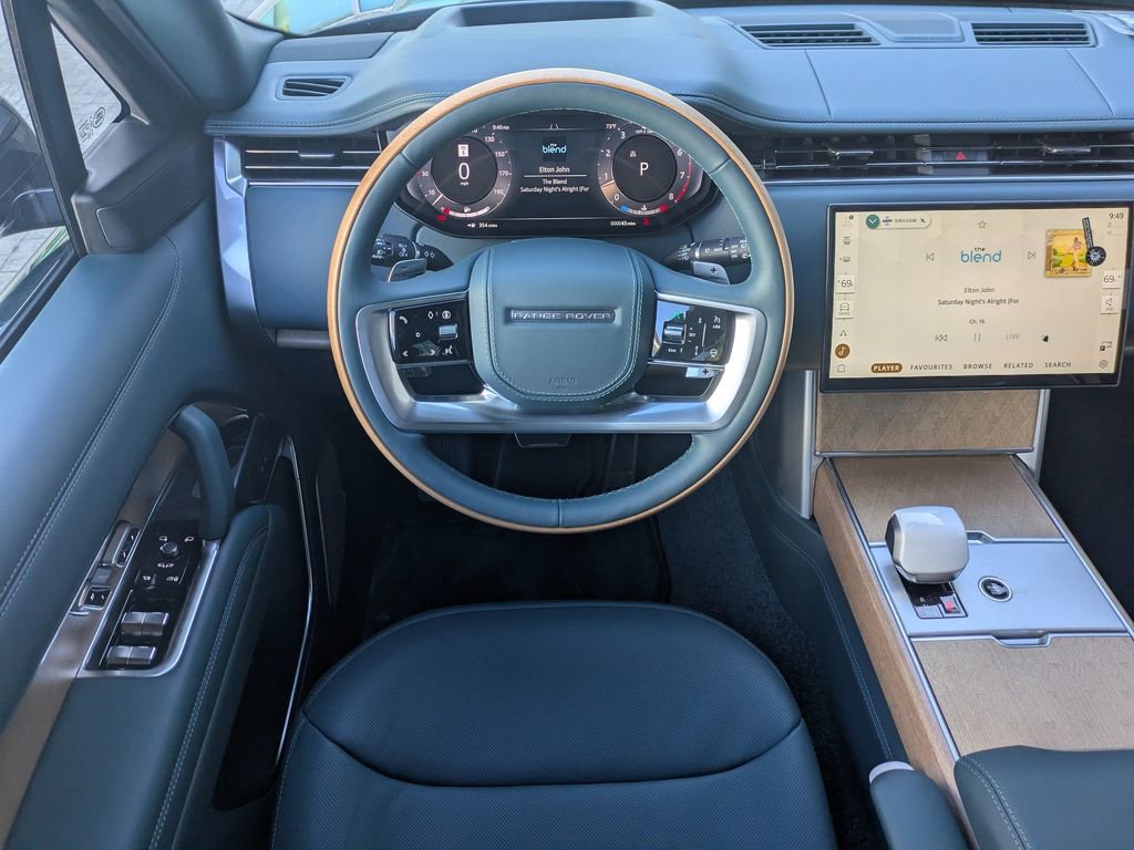 New 2026 Land Rover Range Rover SV AWD/4WD image 17