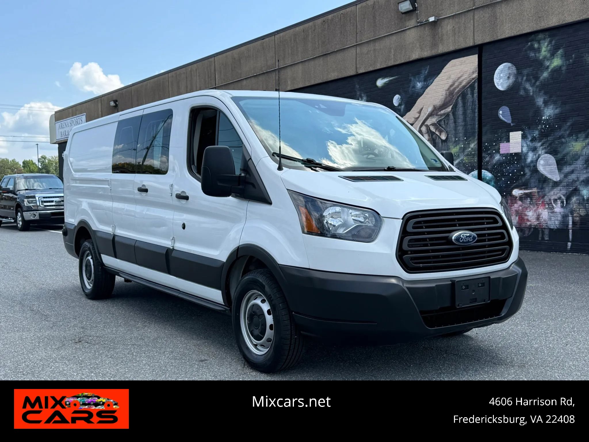 Used 2019 Ford Transit 250 148 Low Roof RWD image 1