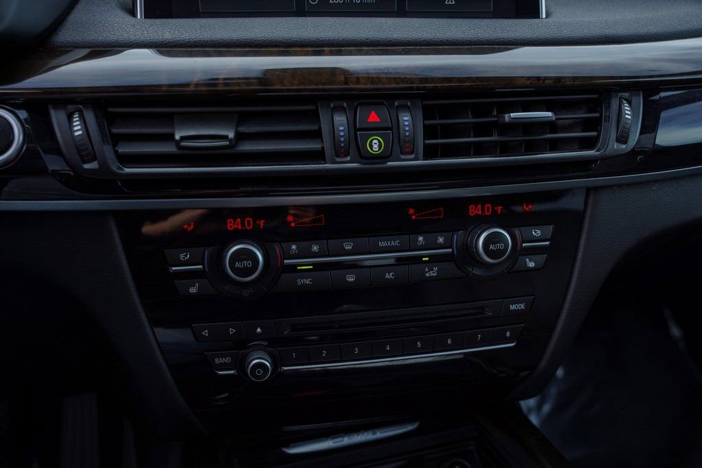 Used 2018 BMW X5 xDrive40e w/ Executive Package image 26