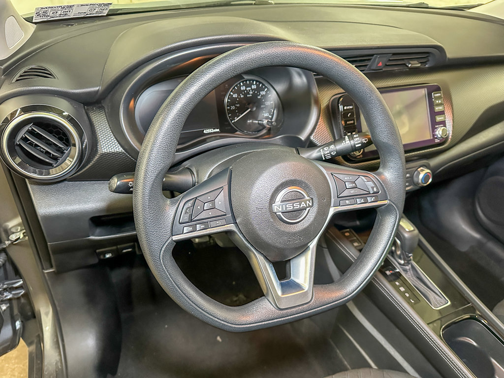 Used 2023 Nissan Kicks SV FWD image 21