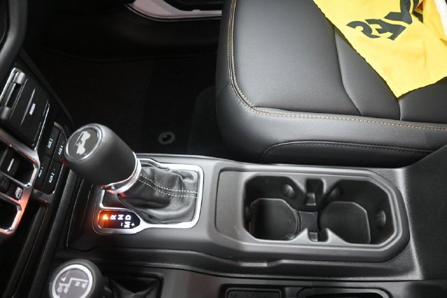 New 2026 Jeep Wrangler Unlimited Sahara AWD/4WD image 19