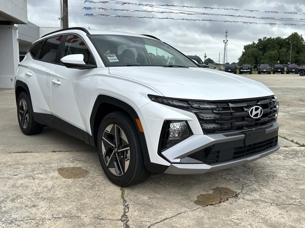 Used 2025 Hyundai Tucson SEL FWD image 2