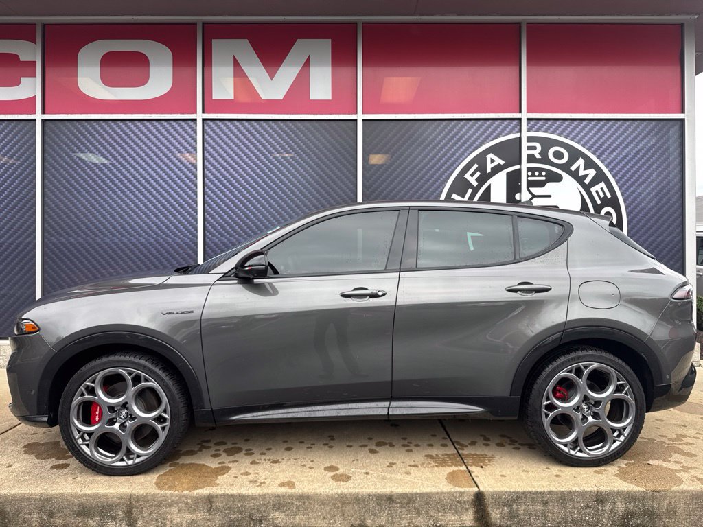 Used 2024 Alfa Romeo Tonale Veloce AWD/4WD image 15