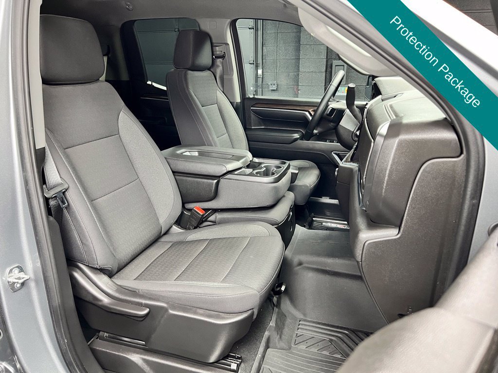 Used 2025 Chevrolet Silverado 1500 LT AWD/4WD image 8