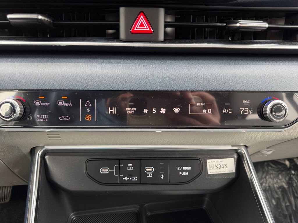 New 2026 Kia Carnival EX FWD image 29