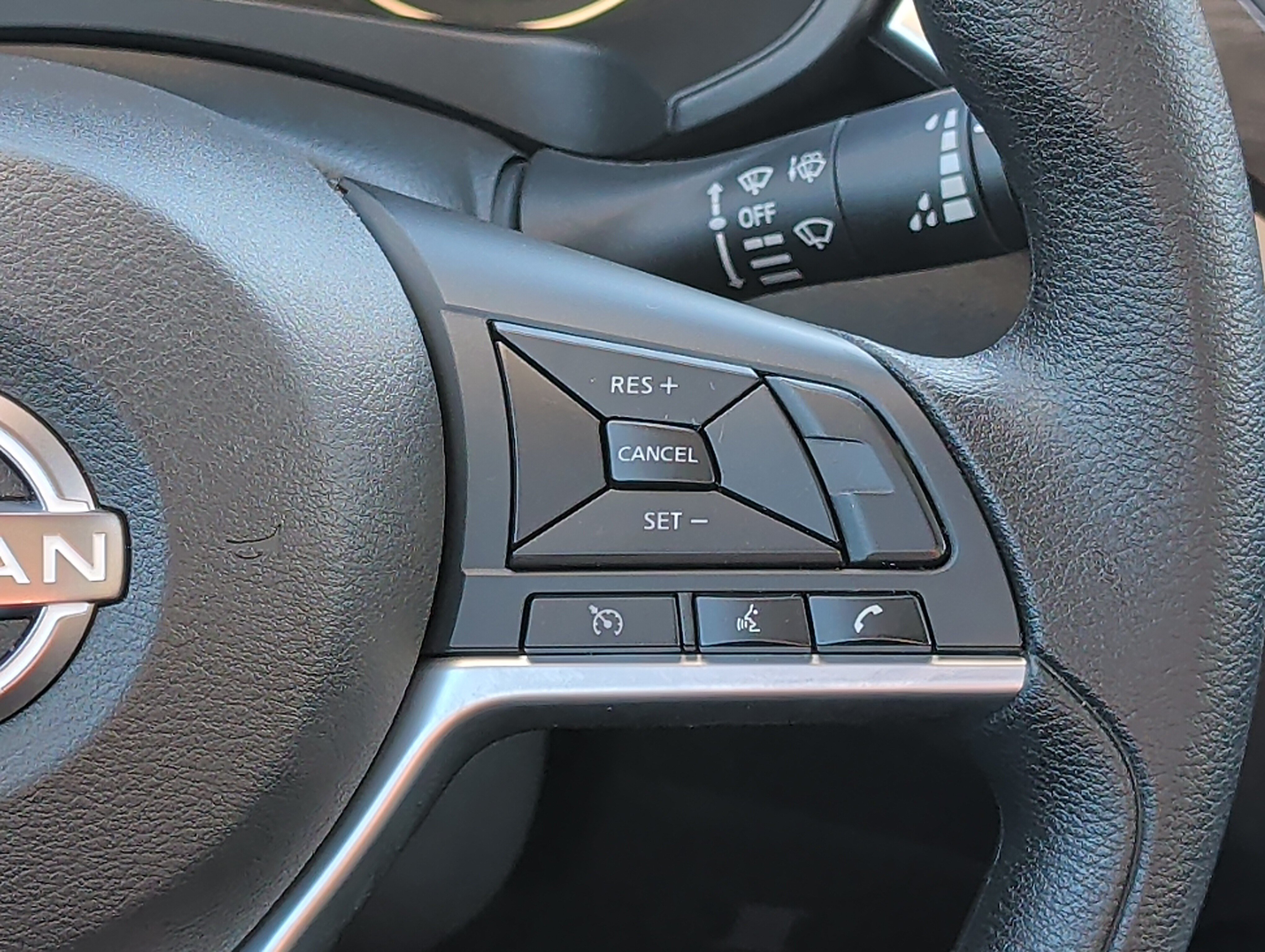 Used 2025 Nissan Altima 2.5 SV FWD image 27