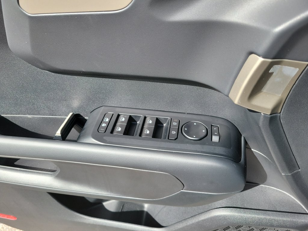 New 2027 Kia Telluride LX w/ Towing Package FWD image 28