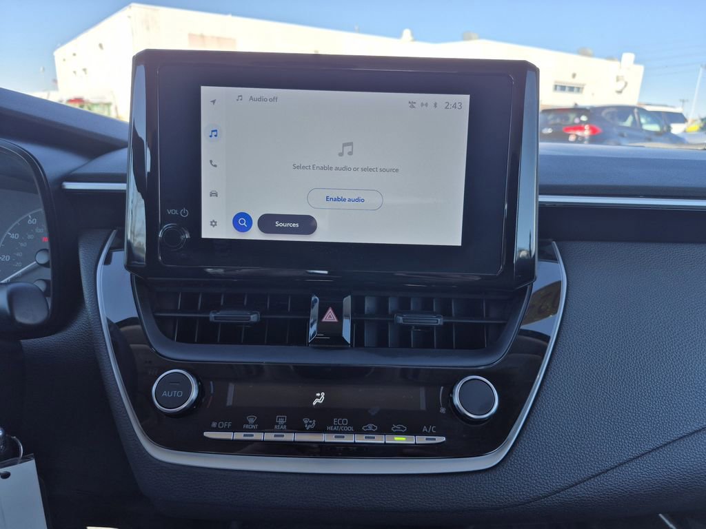 Used 2024 Toyota Corolla LE image 7