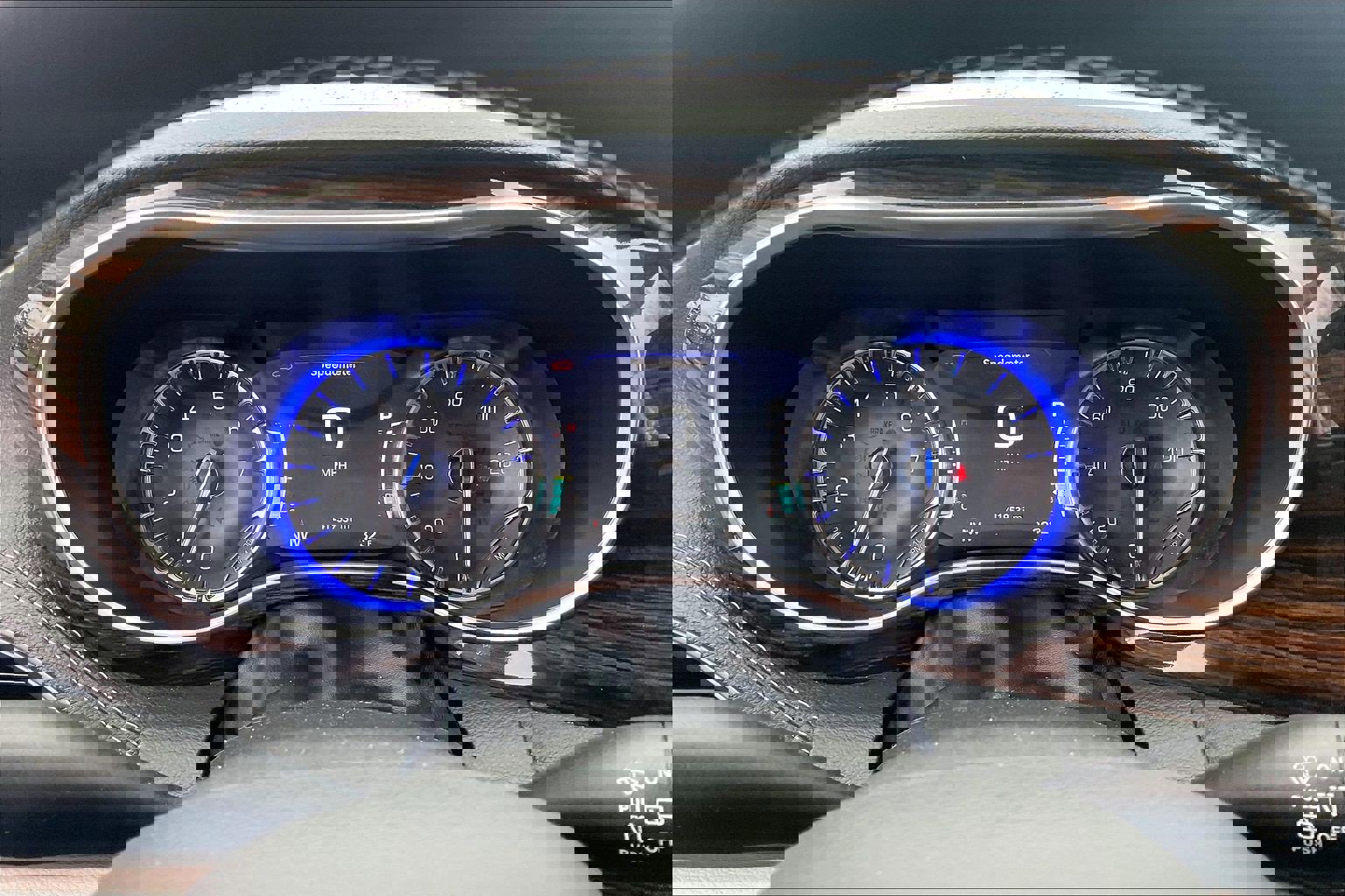 Used 2022 Chrysler Pacifica Limited image 25