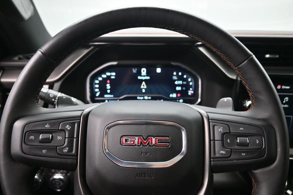Used 2023 GMC Sierra 1500 AT4 w/ AT4 Premium Package AWD/4WD image 12