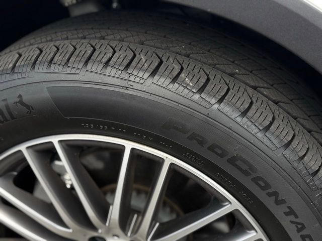 Used 2026 Mercedes-Benz GLC 300 4MATIC image 13