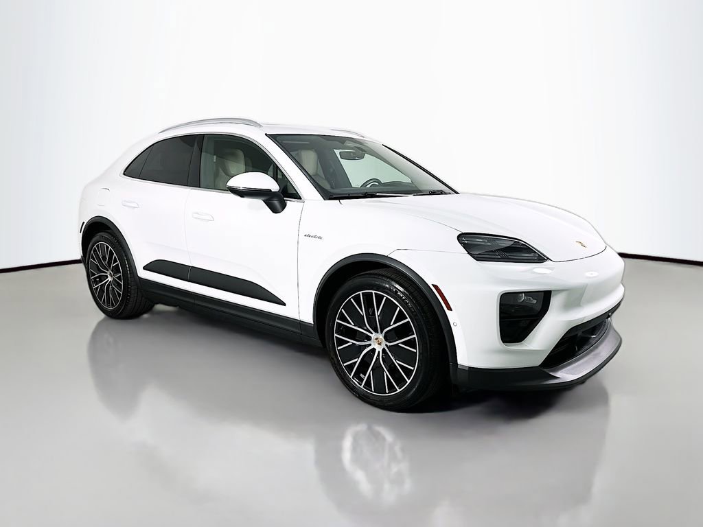 Used 2024 Porsche Macan 4 Electric image 7