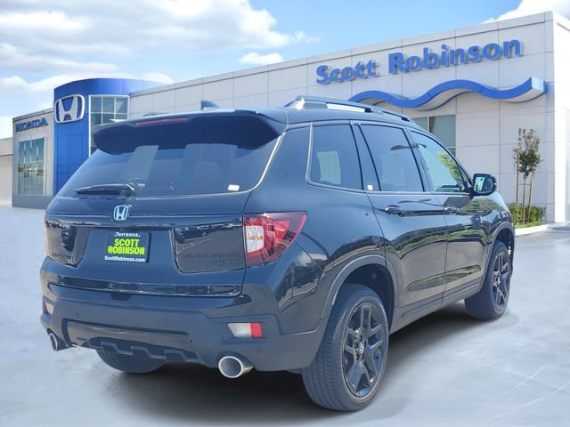 Certified 2024 Honda Passport Black Edition image 4