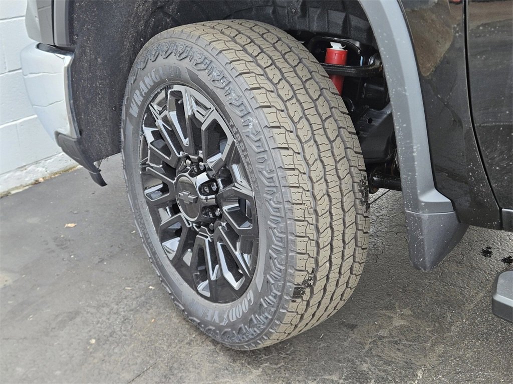 New 2025 Chevrolet Silverado 2500 LT image 30