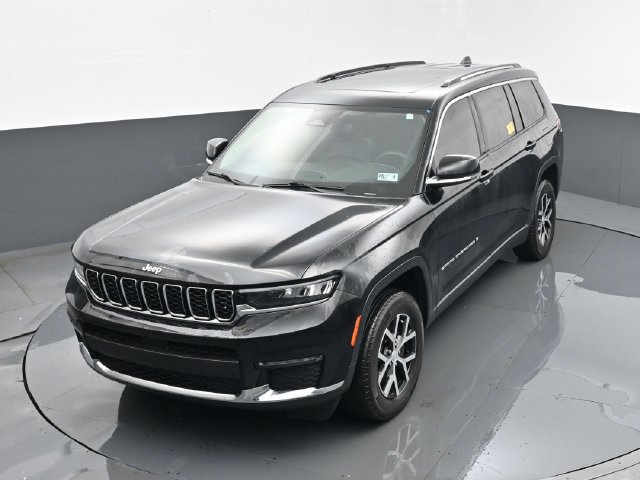 Used 2023 Jeep Grand Cherokee L Limited AWD/4WD image 26