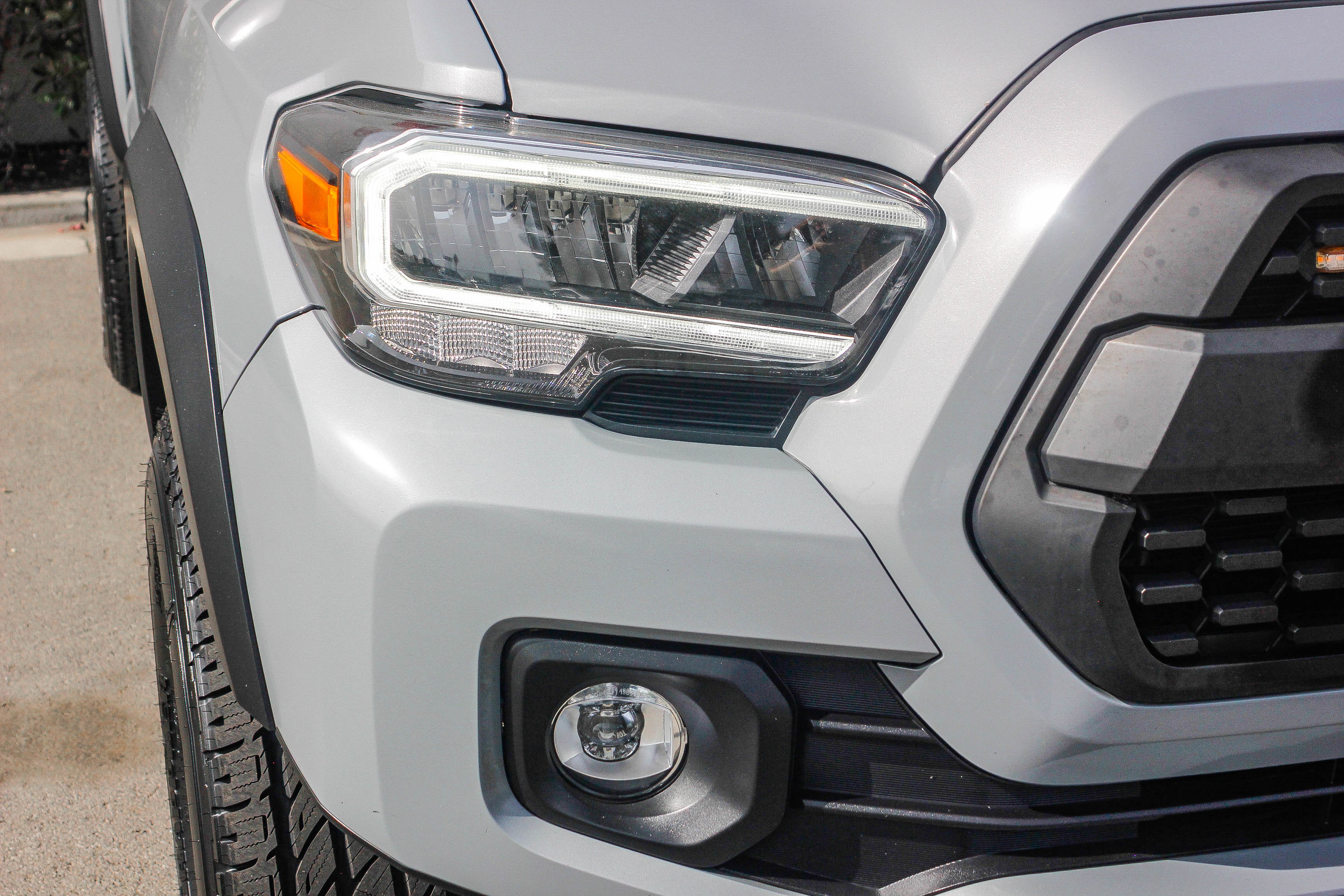 Used 2021 Toyota Tacoma TRD Off-Road w/ Technology Package image 4