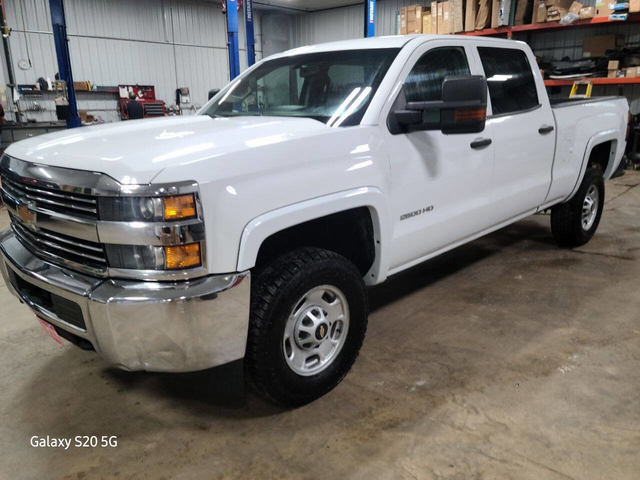 Used 2017 Chevrolet Silverado 2500 W/T image 2