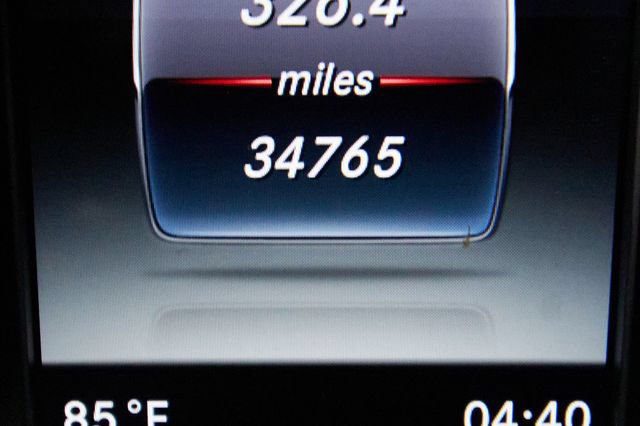 Used 2019 Mercedes-Benz GLC 300 4MATIC image 6