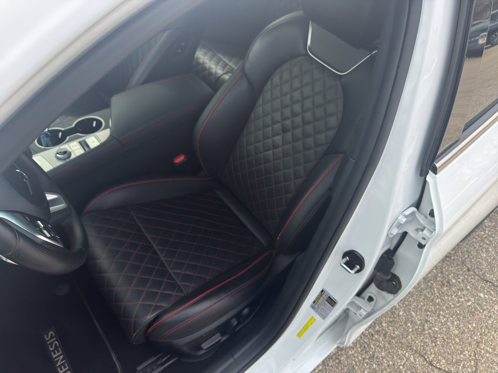 Used 2021 Genesis G70 3.3T w/ Sport Package image 17