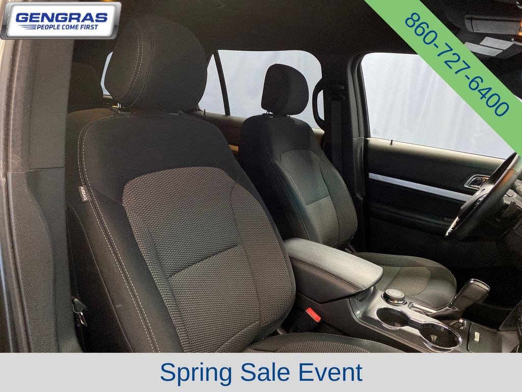 Used 2016 Ford Explorer XLT AWD/4WD image 39
