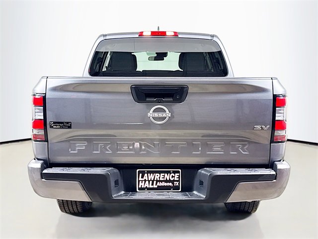 Used 2024 Nissan Frontier SV image 5