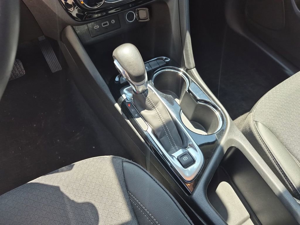 Used 2023 Buick Encore GX Preferred FWD image 28