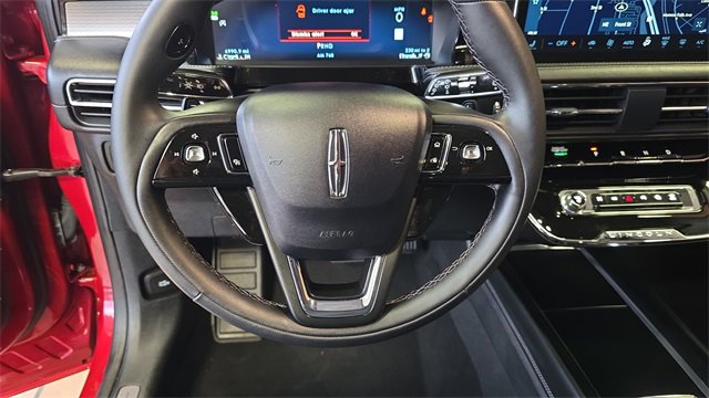 Used 2023 Lincoln Corsair Standard image 26